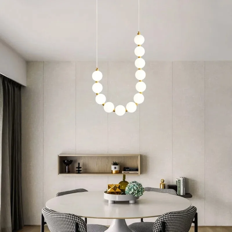 Lampu Gantung Akrilik Putih Modern LED Aluminium Emas untuk Ruang Tamu, Lampu Gantung Kamar Tidur Restoran dengan Kabel yang Dapat Disesuaikan