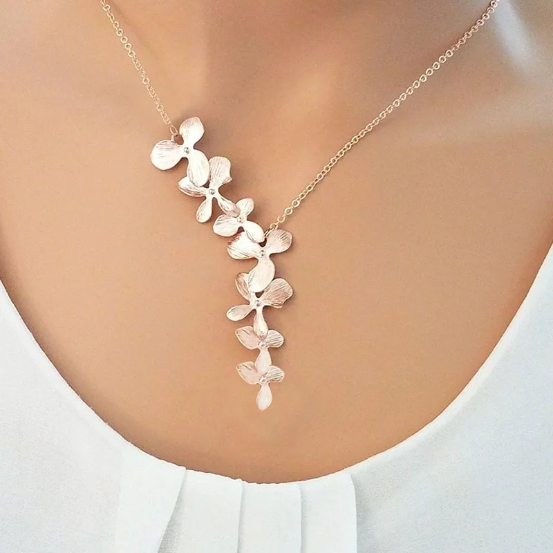 Exquisite Petal Pendant Necklace Perfect for Women's Daily Wear Gift Giving and Any Occasion with Elegant Design Diverse Styles