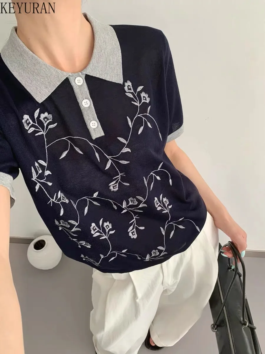 

Новинка лета 202, корейский стиль, вязаная футболка с цветочной вышивкой, женская мода, универсальные свободные повседневные футболки с короткими рукавами и лацканами, топы