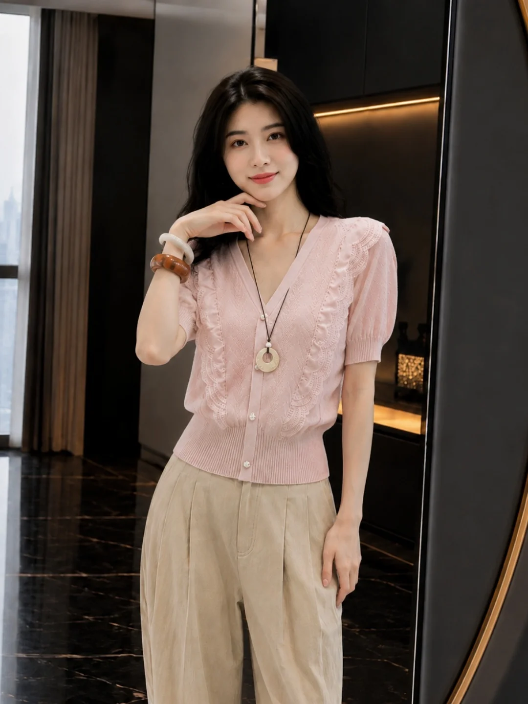Sweet Ice Silk Knitted V-Neck Short Sleeve Single Button Design Summer Top Gentle Wind Style Korean Straight Cut Commute Fashion
