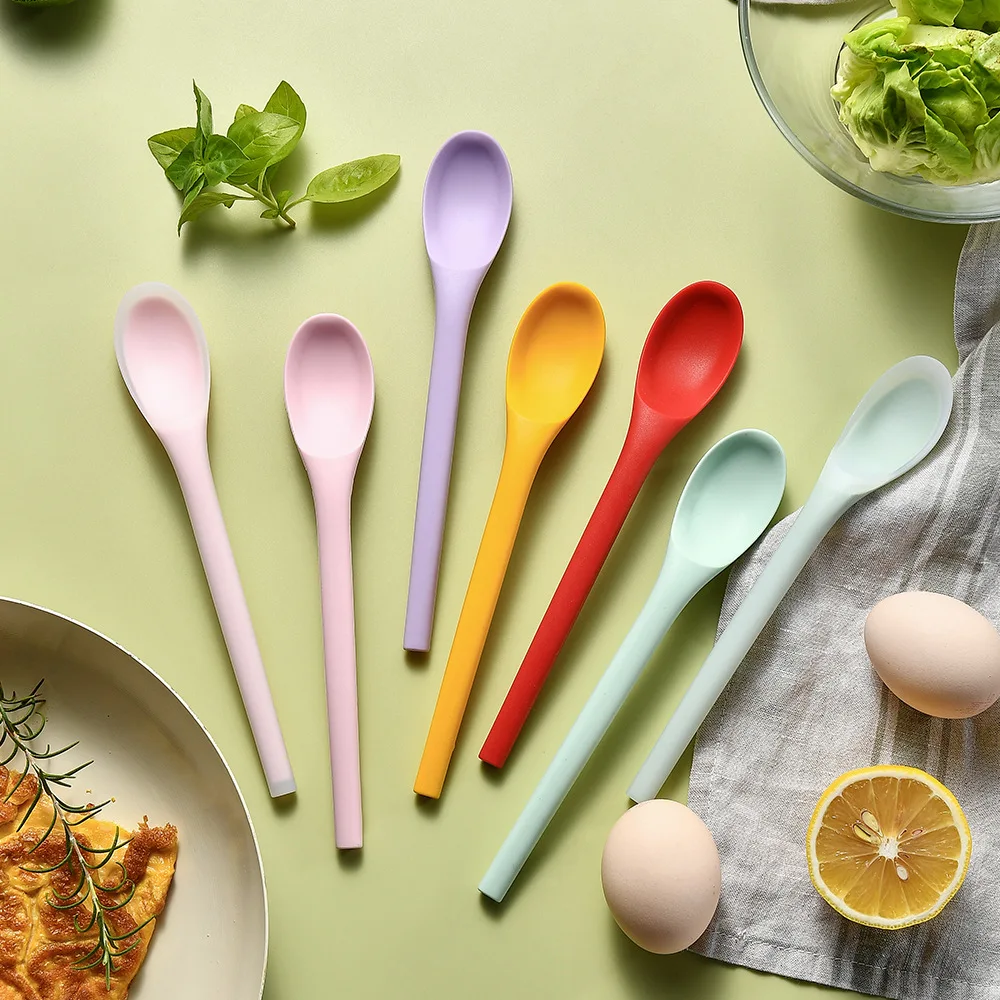 Silicone spoon small spoon integrated salad spoon mixing spoon kitchen tableware spoon small spoon.