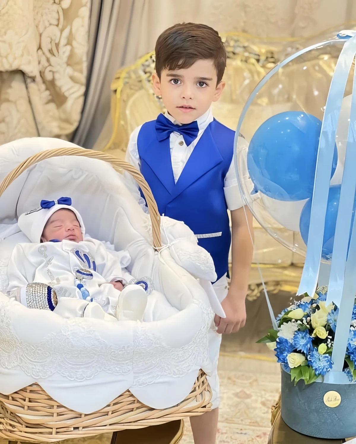 Custom Name Royal blue Baby Middle East Robe White Onesie with Blazer Vest 1st Birthday Arab costumes 0-1Y Jewelry Lattye Outfit