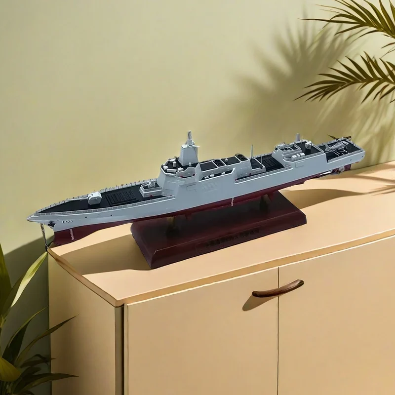 

1:700 Model of China's 055 missile destroyer Simulation Alloy Finished Model Collection Gift Toys Souvenir Gifts For Adult Boy