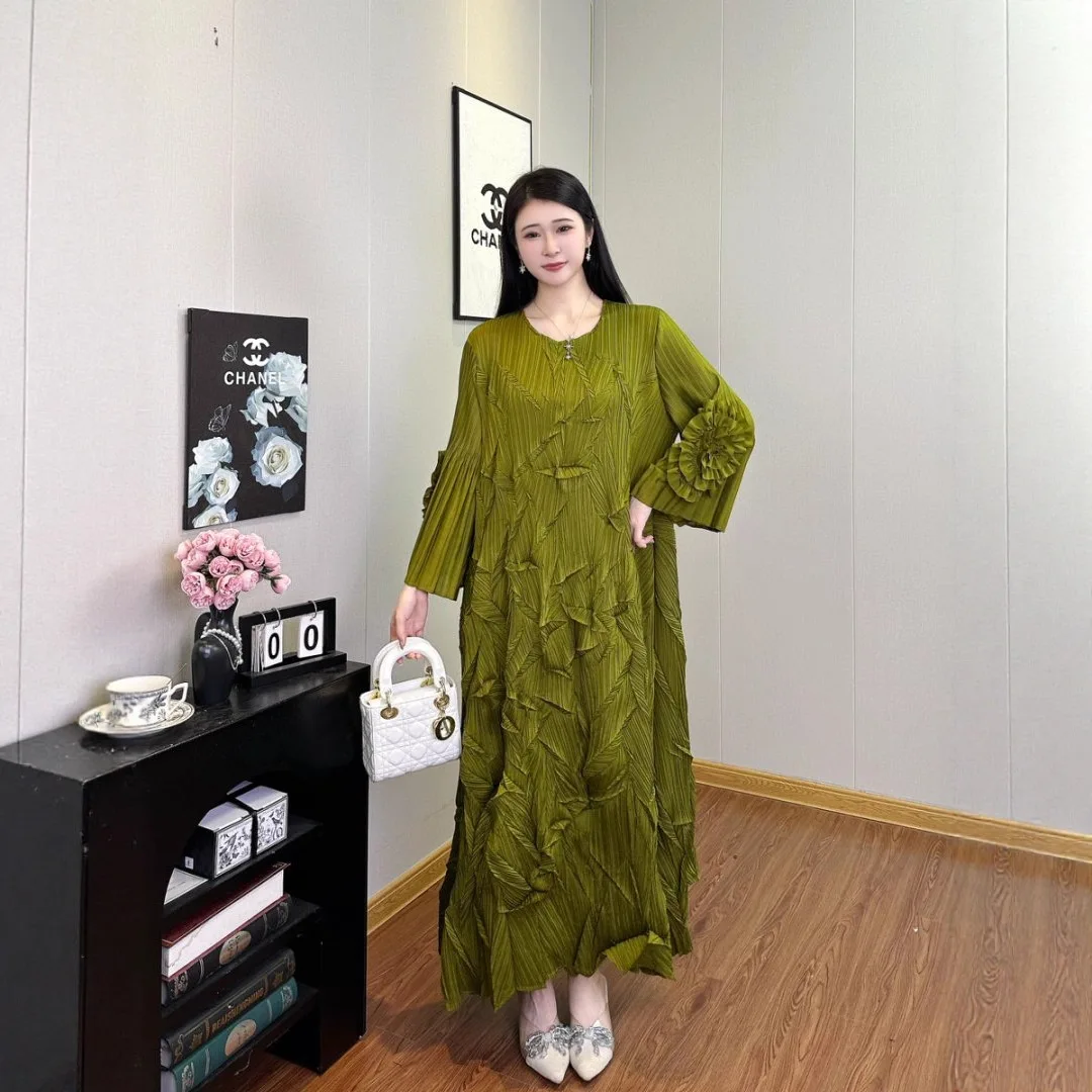 

Miyake Pleated Lace-up A-line Dress for Women Solid Color Turtleneck Loose Elegant Diamonds Dresses Female 2025 Spring New