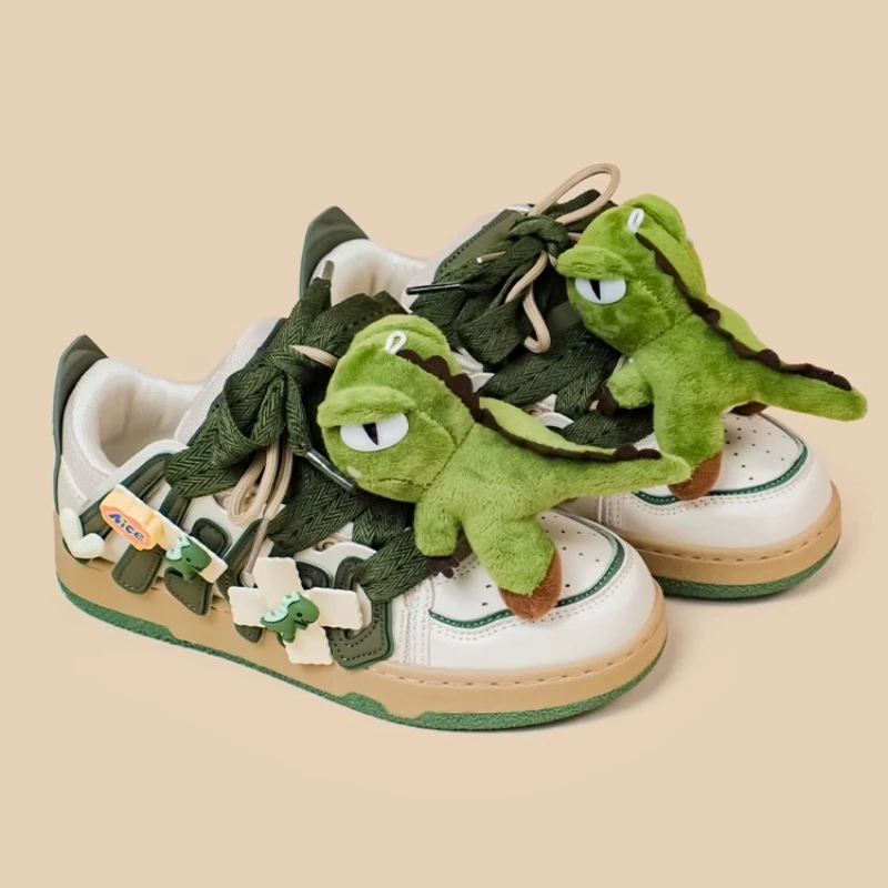 

Dophee Original Lovers Sports Shoes Fashion Doll Pendant Flat Shoes Round Toe Youth Popularity All-match Casual Women Shoes