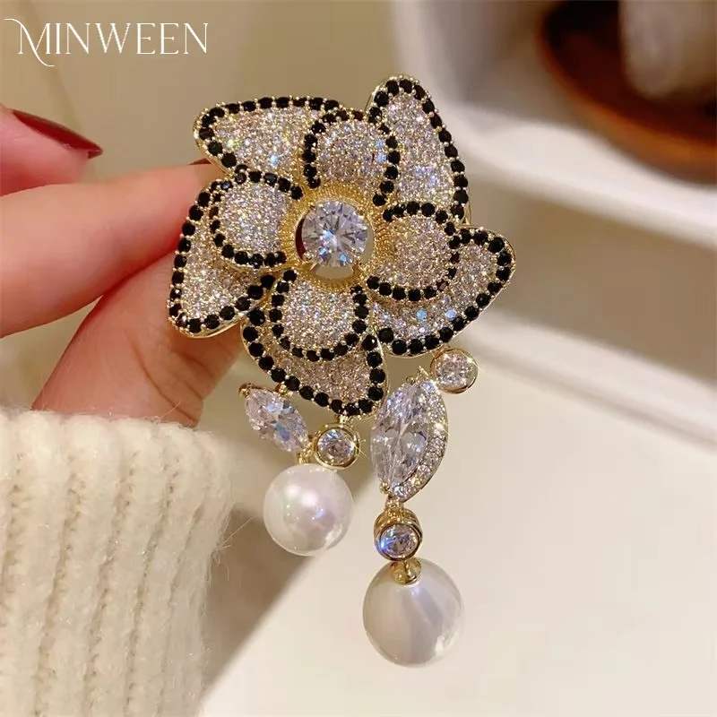 MINWEEN Vintage Camellia Pearl Brooch Elegant Accessory Perfect for Women Jewelry Gift Wholesale