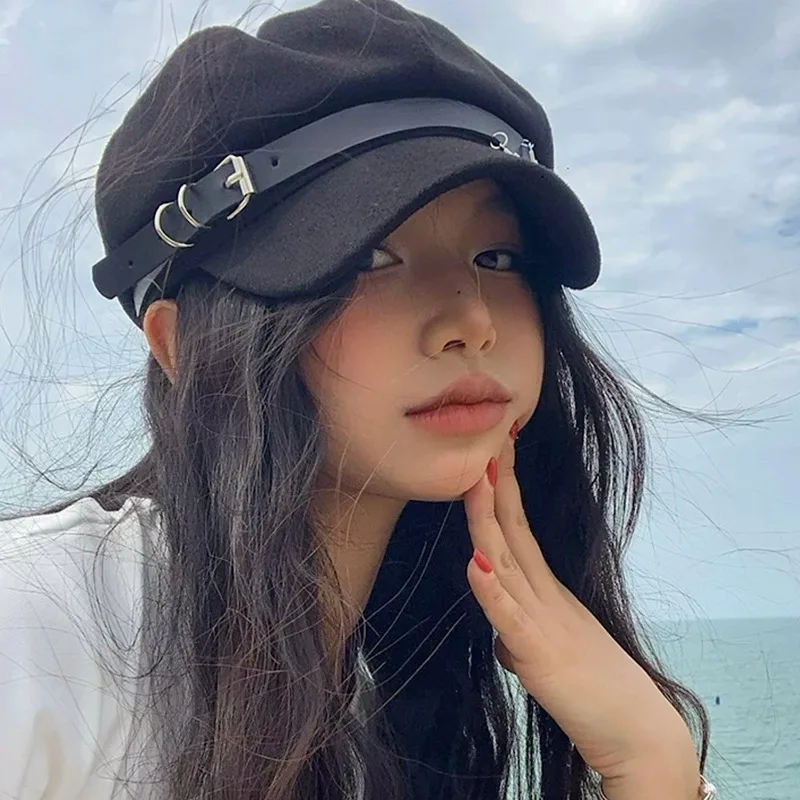 Harajuku Subculture Beret Hat Women Black Leather Decor Metal Buckle Gothic Punk Rock Cap Unisex Y2K Painter Berets Hats Autumn