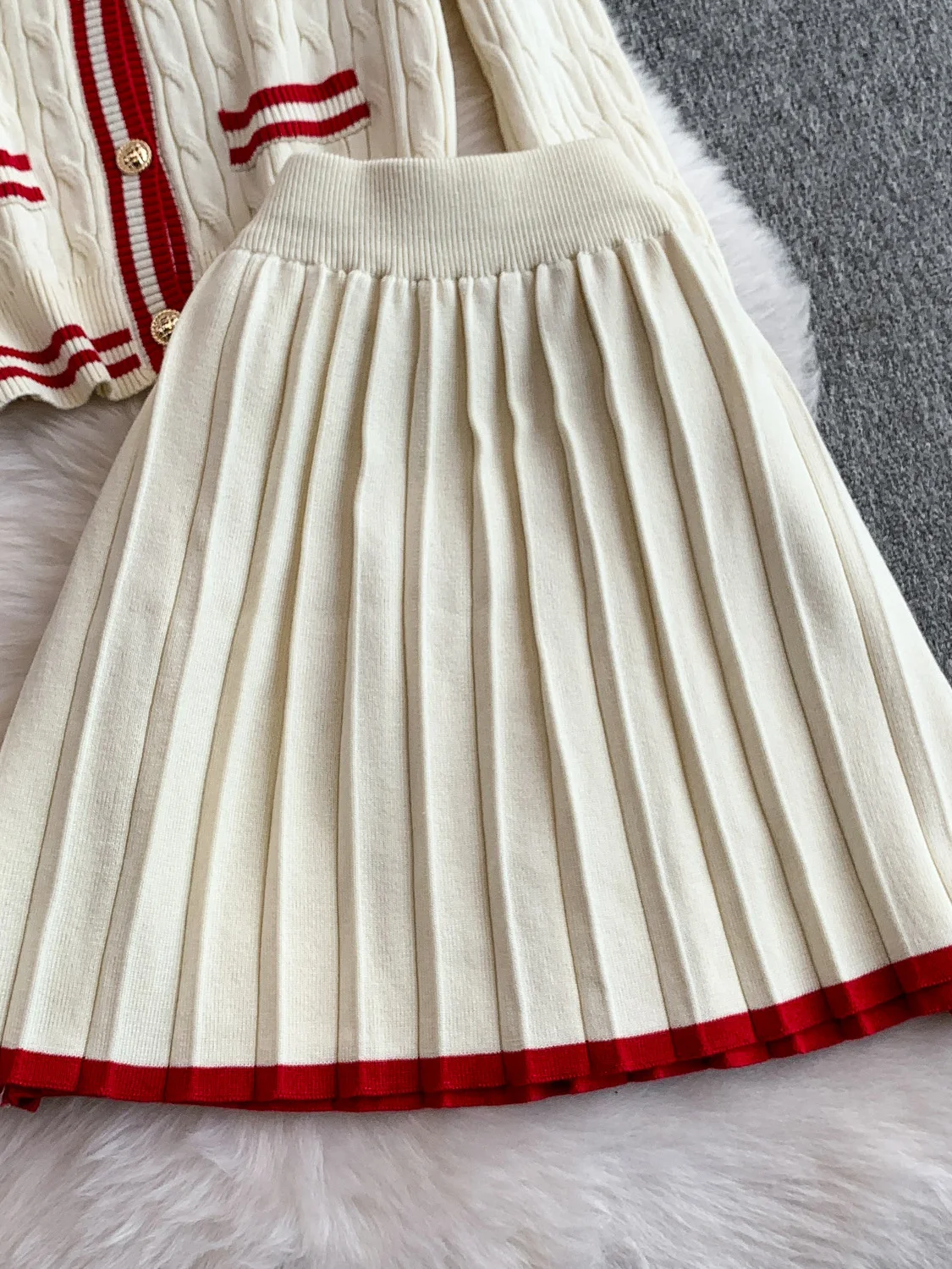 ファイオン ツイスト カラー ブロ ラウンド ネットニット オルト スカート＆ジャケット ツーピースセット ハイウエスト スリミング スレ 秋冬新作...