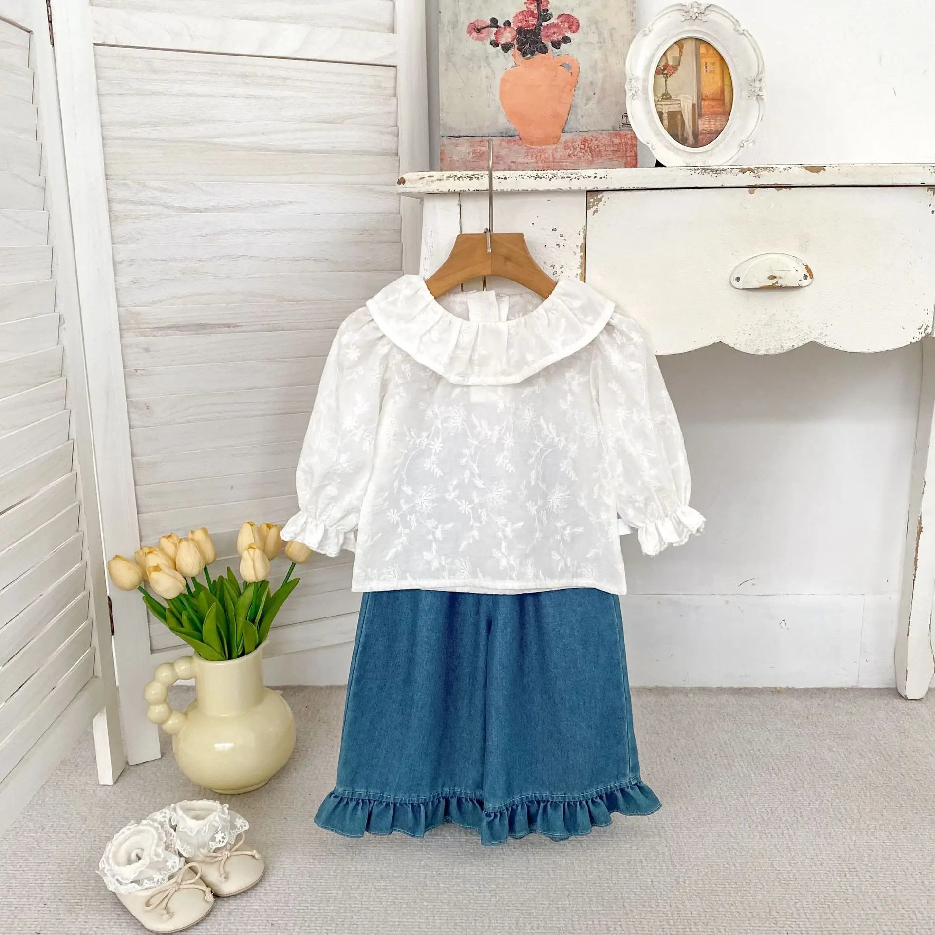 2026 Autumn New Baby Girl Long Sleeve Shirts Girls Cute Ruffle Collar Shirts Cotton Toddler Sweet Embroidery Tops Kids Clothes