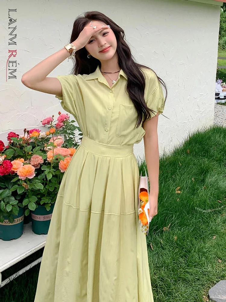 

Комплект LANMREM женский из двух предметов, повседневный однобортный Топ с лацканами и рукавами-фонариками и Однотонная юбка, лето 2024