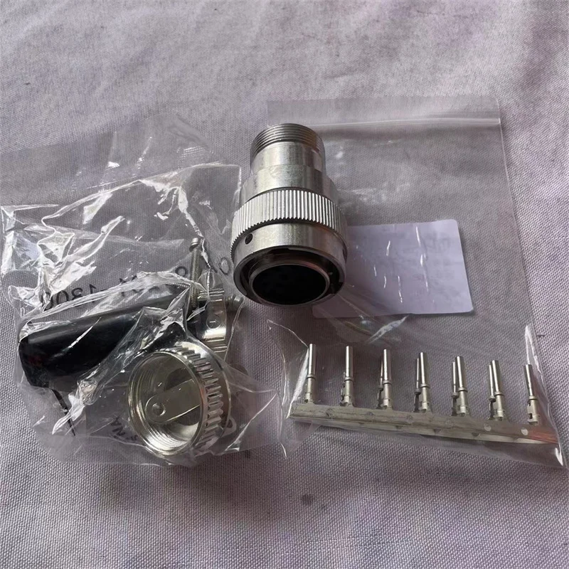 TE Conectividade/Deutsch Automotive HD36-18-14SN-059 Conn Circular SKT 14 PO