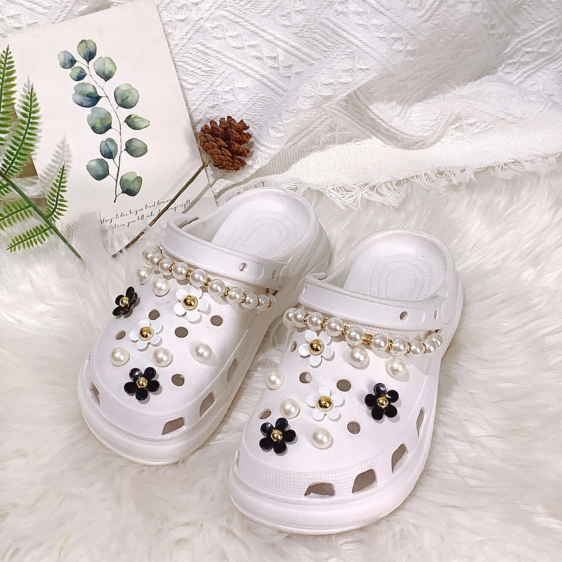 18/20Pcs Crocs Acce…