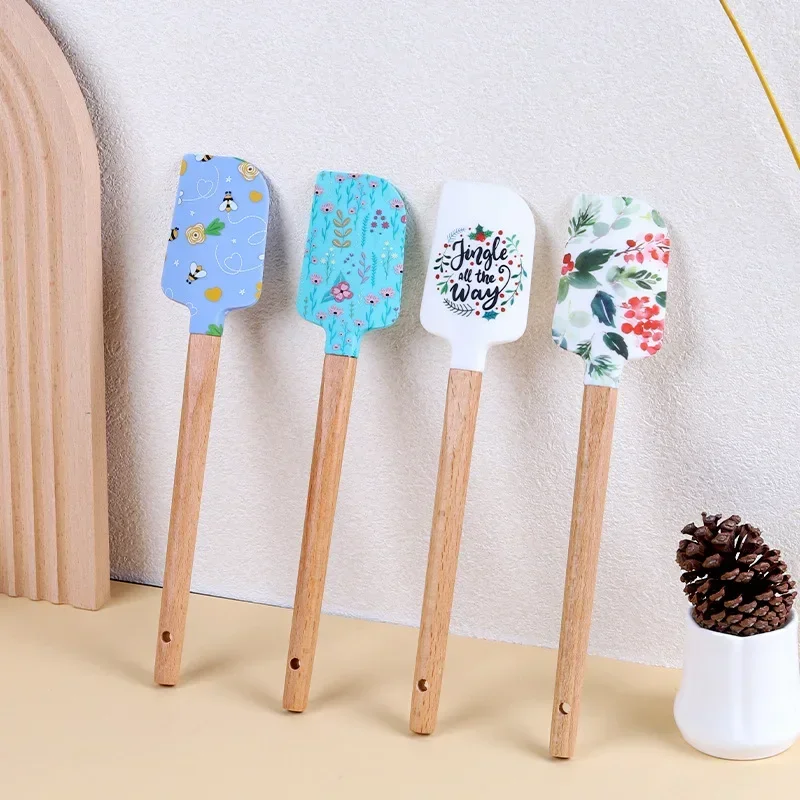

Silicone Scraper, Wooden Handle Scraper, Baking Tool, Cake Spatula, Christmas Scraper,Cream Spatula