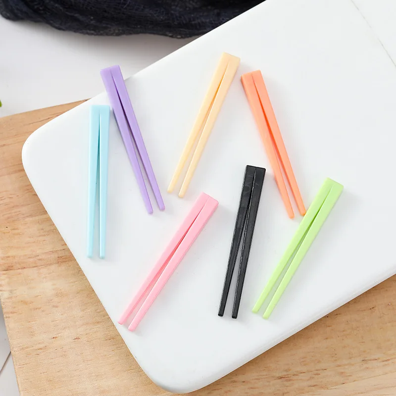 Miniature Macaron Colored Disposable Chopsticks Toy Simulation Accessory Dollhouse  Kitchen Utensils Doll Accessories 100pc/lot