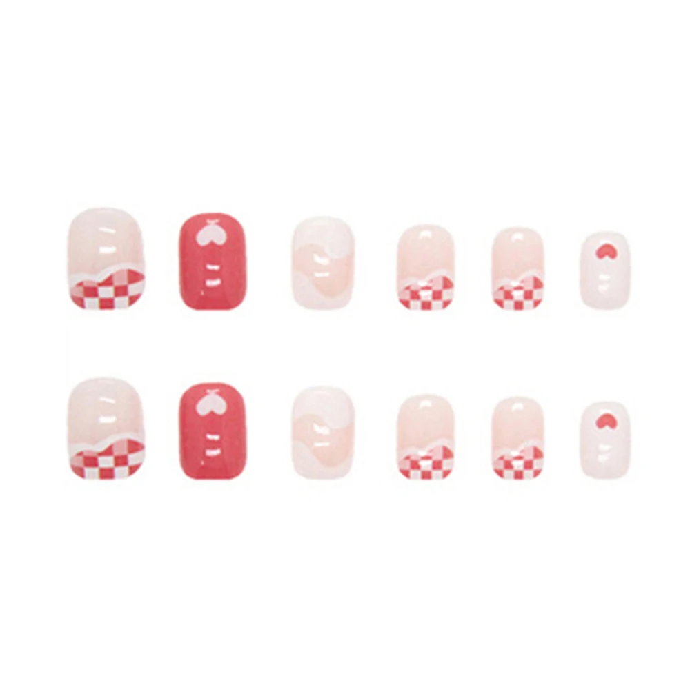 Women's Press On Nails Heart Checkerboard Design Cute Short False Nails for Daily Party Wear Reusable Manicure Kit