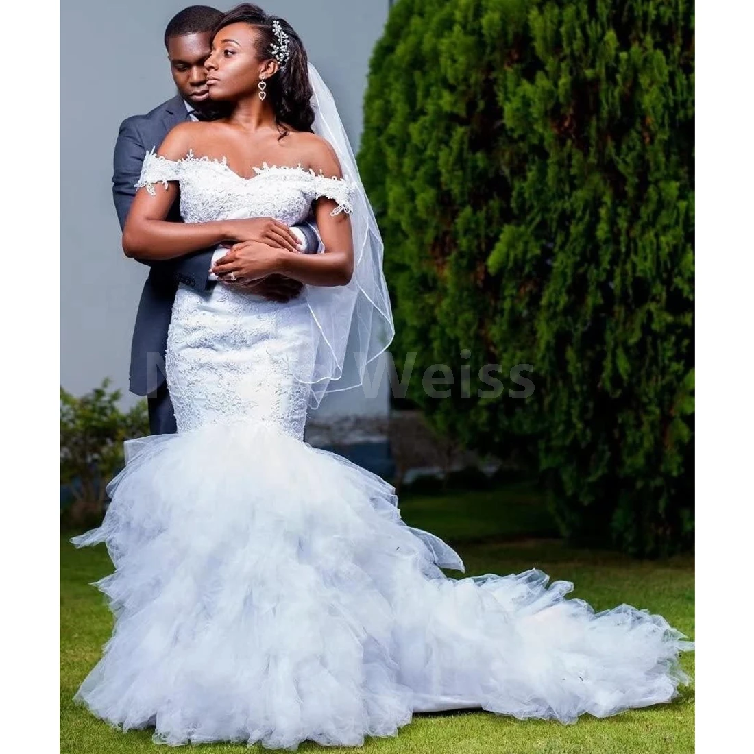 Vestidos de novia elegantes del cordón del amor de la sirena con el tren del cepillo modificados para requisitos particulares