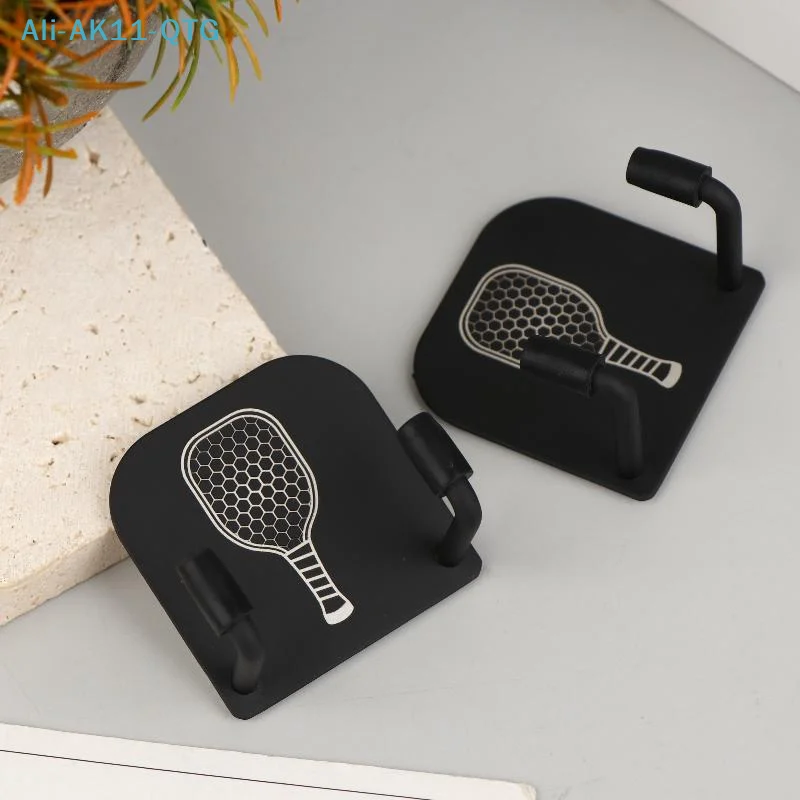 

НОВЫЙ НАСТЕННЫЙ ДЕРЖАТЕЛЬ ДЛЯ РАКЕТ (2 ШТ.) Универсальный держатель для ракеток для пиклбола, настенная стойка из нержавеющей стали, крючок для ракеток для бадминтона