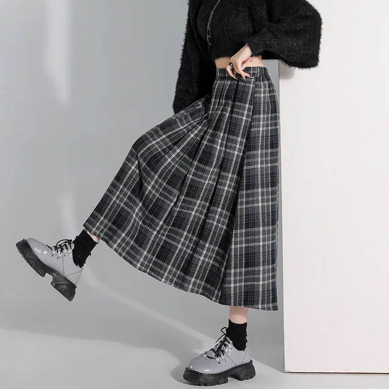 Checkered woolen pleated skirt for women, autumn/winter 2024 vintage elastic waisted skirt, mid length umbrella skirt