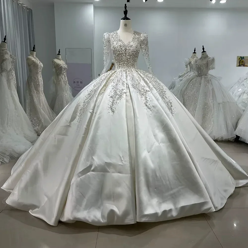 

Luxurious Sparkling Crystal Bead Women's Fluffy Wedding Dress Sexy V-Neck Lace Long Sleeved Auditorium Bridal Gown Customized