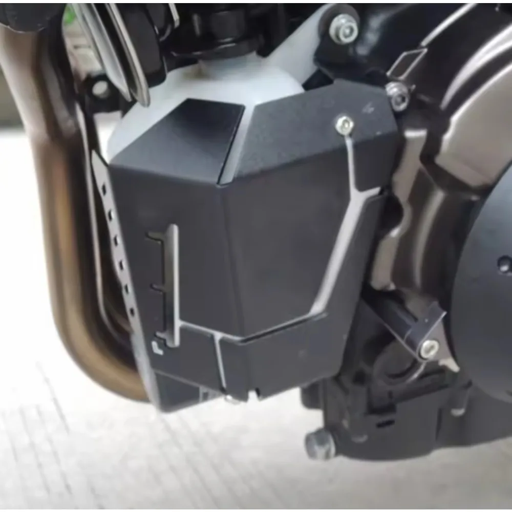 2024 2023 For Yamaha FZ-07 ABS XSR 700 MT-07 Tracer XSR 700 XTribute TRACER 7/ GT 700 Coolant Reservoir Cover Guard Protection