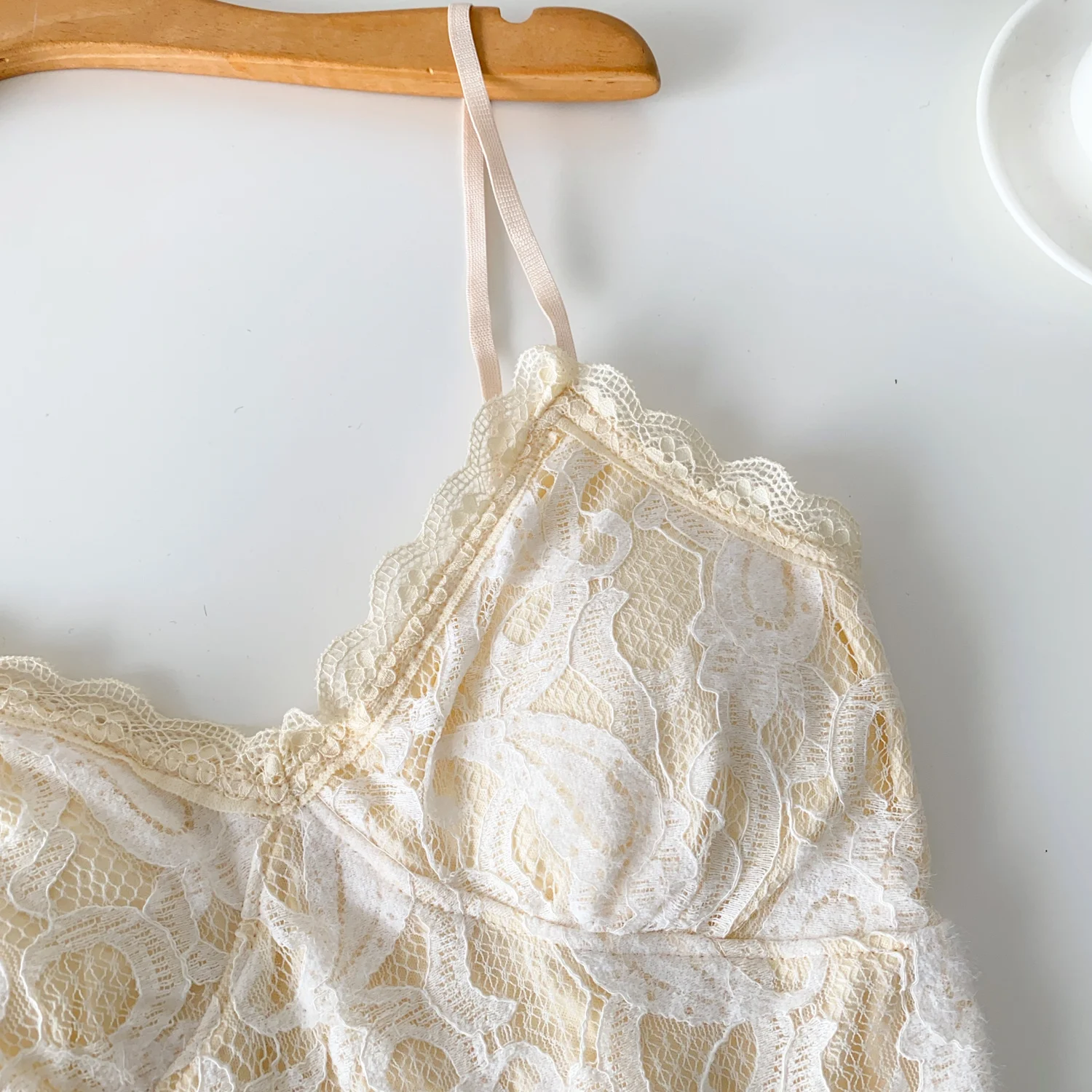 Elegant Sexy lace Fashion Tank Top Off Shoulder Birthday Party Club Crop Top autumn Women Clothing