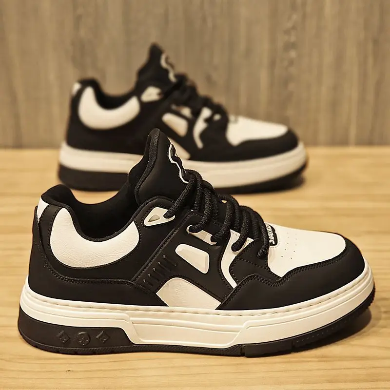Men's shoes 2026 new spring versatile black and white panda board shoes  student sports and leisure shoes