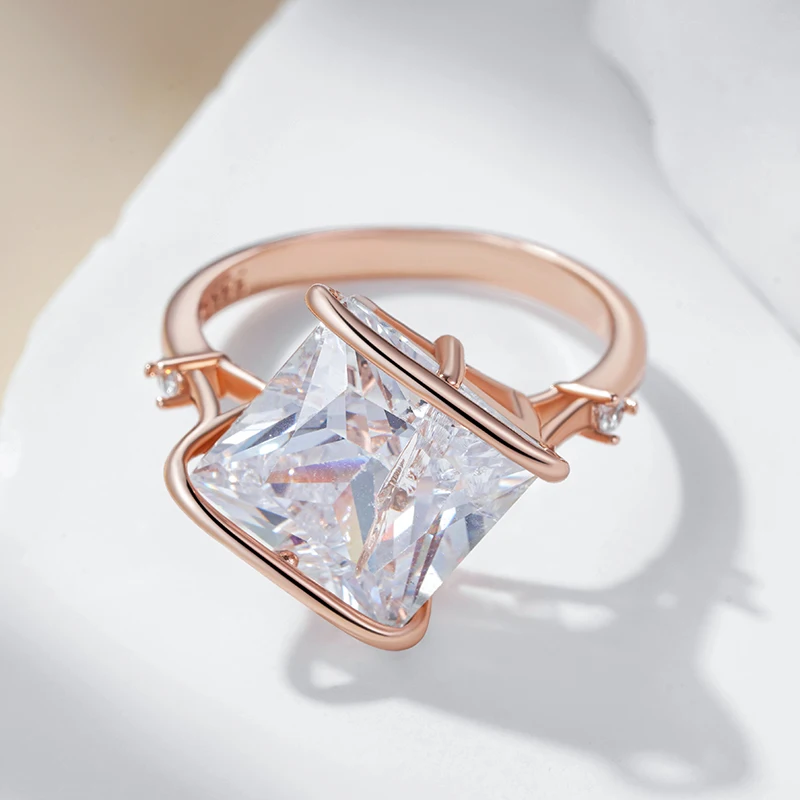 Thumbnail 3 - #23 Compare Gold Earrings Before You Buy