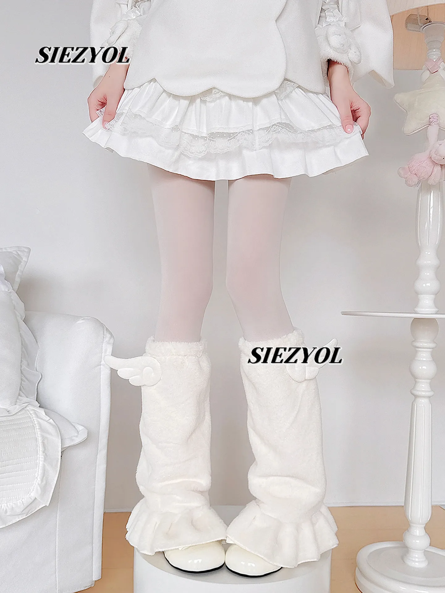 Original Autumn and Winter White Plush Socks Cover Two-dimensional Jk Sweet Cute Girls Lace Horn Lolita Wide Leg Cover