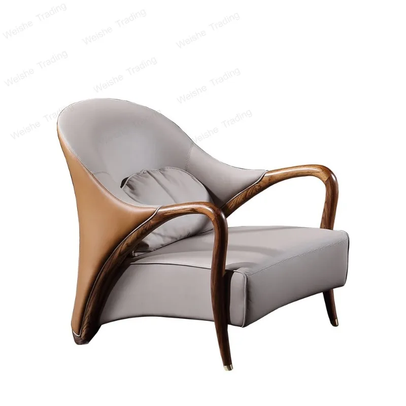 

Коллекционная серия: Кожаное кресло для отдыха из эбенового дерева International Pavilion