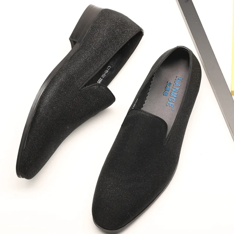 Low-top slip-on embroidered loafers, retro trendy moccasins for young men, simple and stylish men's shoes