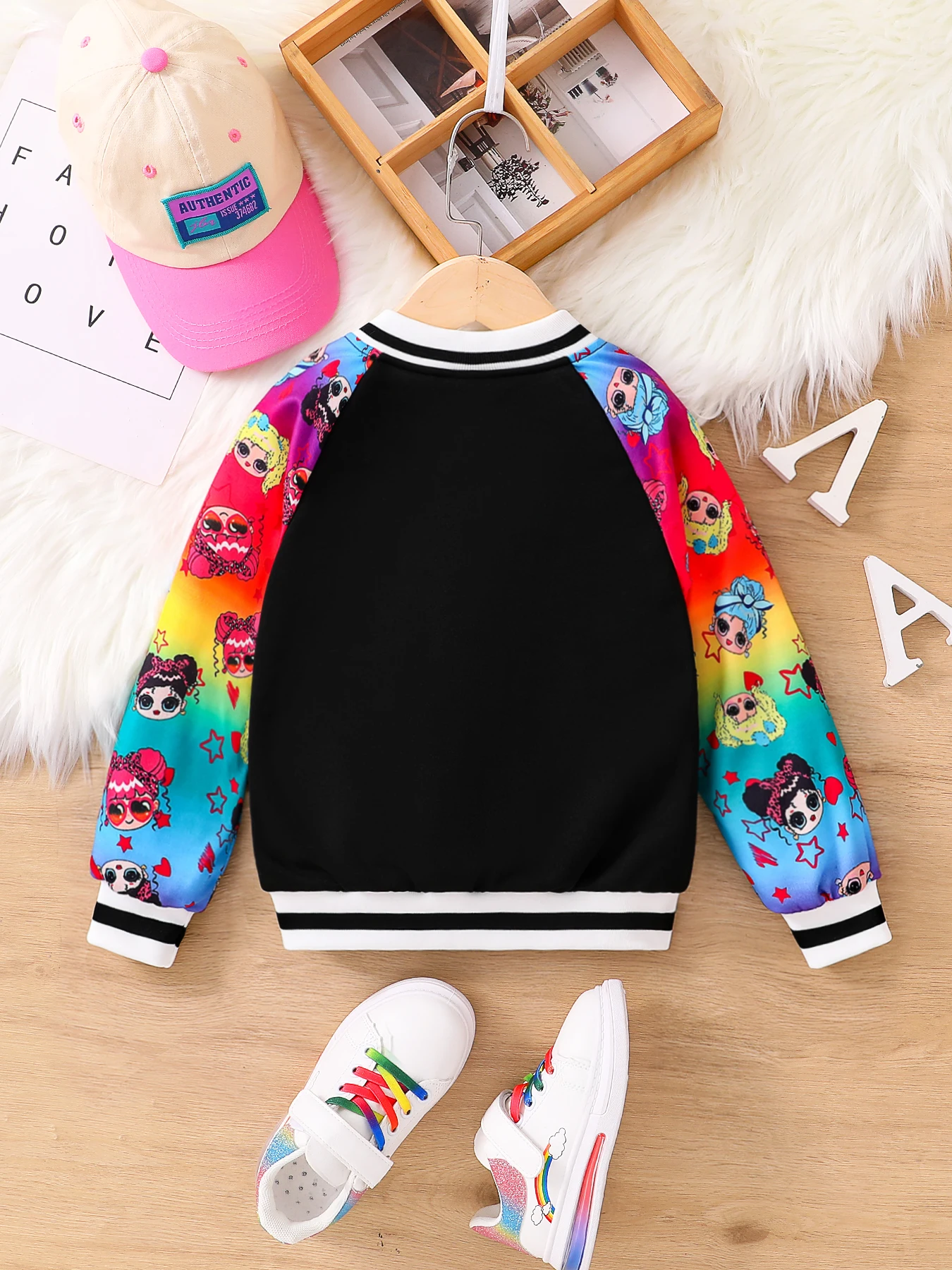 Spring and autumn fashion children's wear girls breasted round neck A-line cartoon printed sleeves sportswear