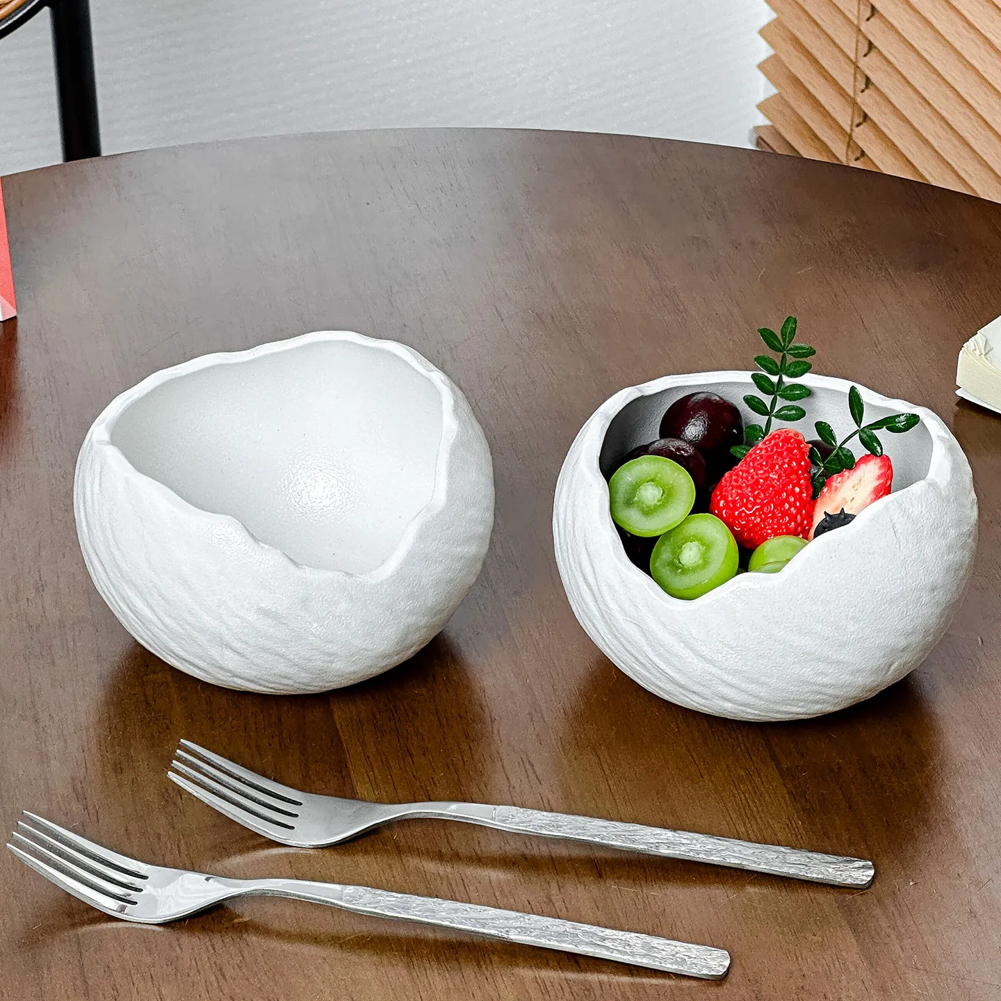 Eggshell Irregular Shape Ceramic Bowl High End Round Dessert Yogurt Salad Bowls Household Kitchen Daily White Bowls