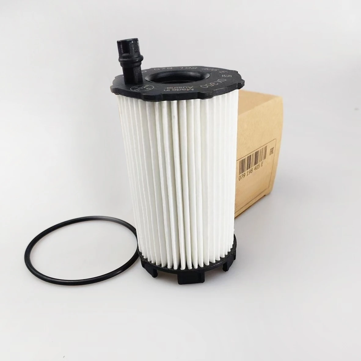Filtr oleju samochodowego do A4 A5 A6 A8 Q7 R8 do TOUAREG 4.2 do LAMBORGHINI GALLARDO 5.2 079198405B 079198405E 079115561F
