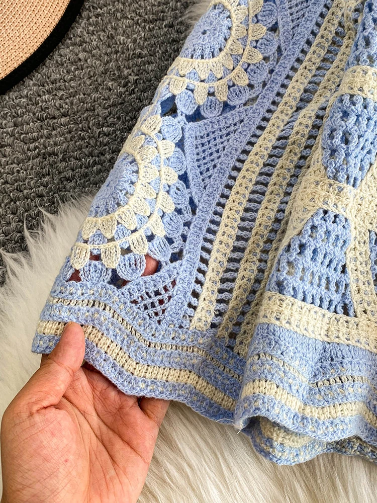 เสื้อถักไหมพรมผู้หญิง สไตล์โบฮีเมียน สำหรับฤดูใบไม้ผลิและฤดูใบไม้ร่วง ลายปักฉลุ คอทรงโอ เสื้อยืด บลูซา เสื้อคลุมผู้หญิง รุ่น BL231