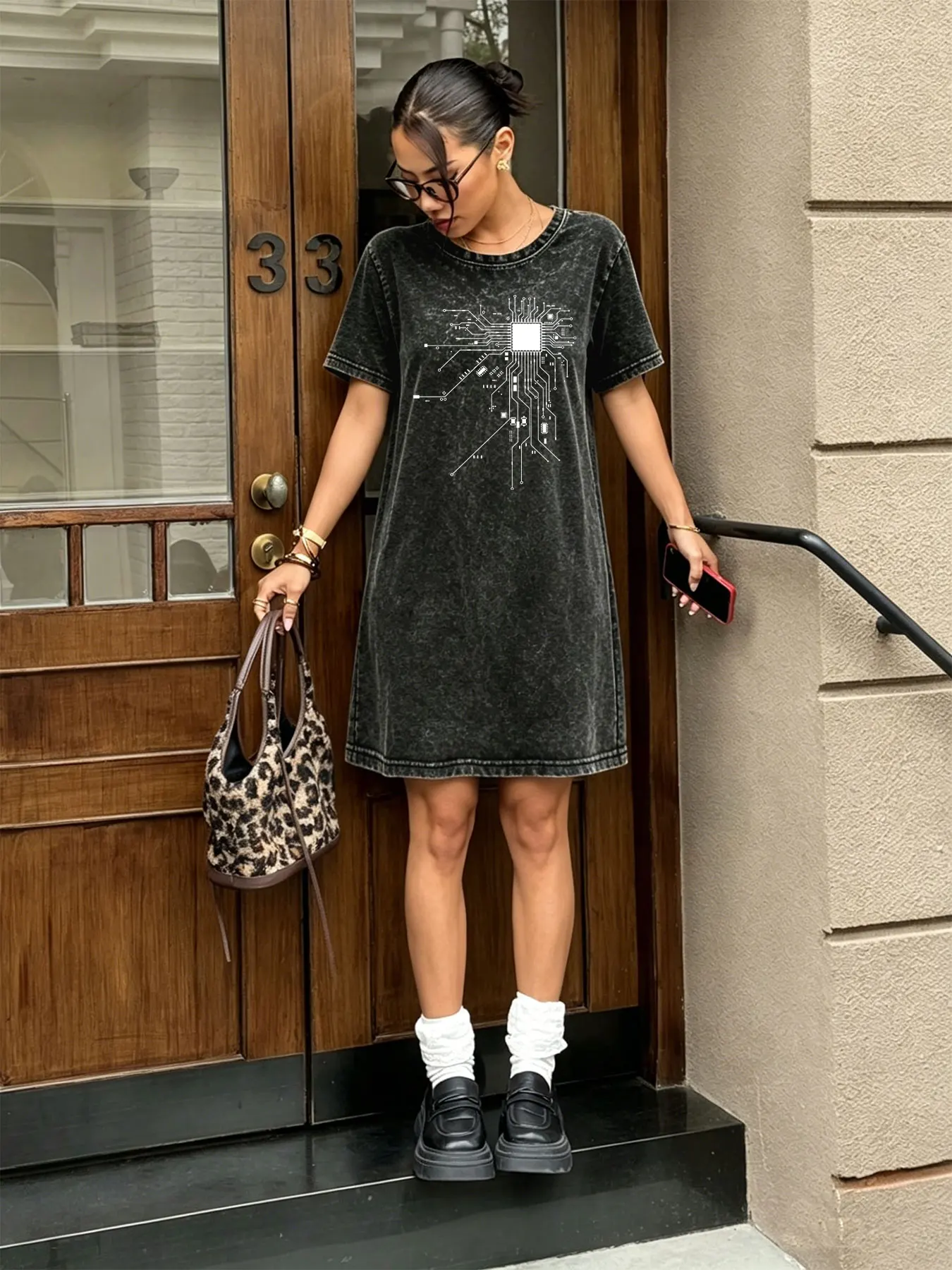 

Vintage Washed Retro T-shirt Dress for Women, Stylish & Versatile Dress with Electronic Chip Print
