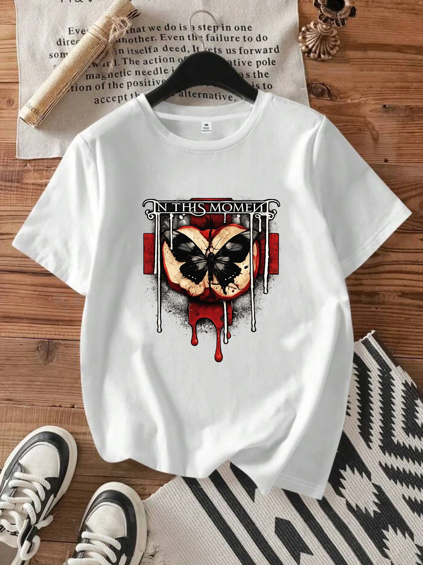 

【WDS001】Женская футболка больших размеров с круглым вырезом, короткими рукавами, эластичными рукавами-полурукавами и модными принтами.