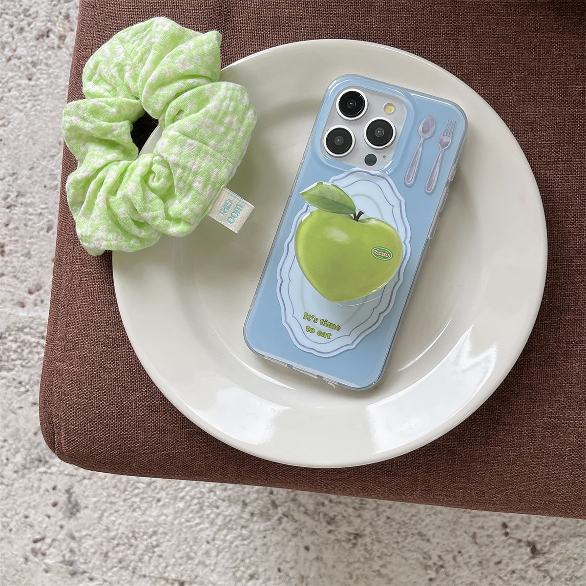 

New cute and creative green apples iPhone Case For iPhone 16 15 14 13 Pro Max fundas iphone 15 case Protective cover