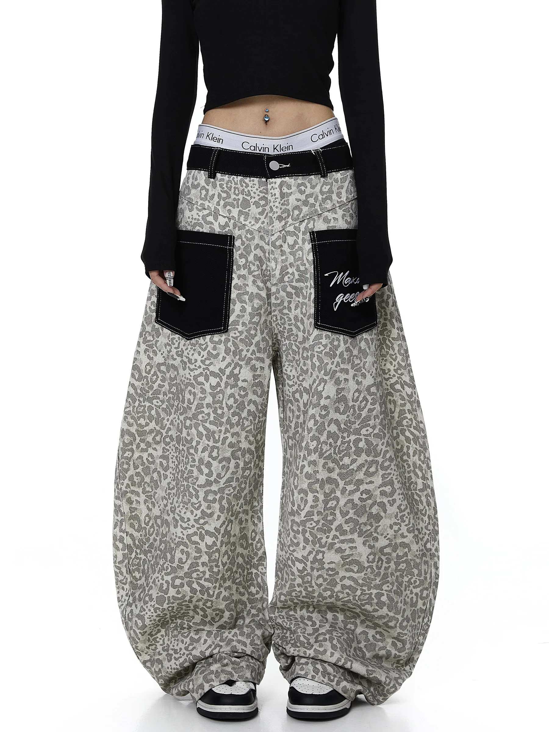

Retro American Street Style Embroidered Leopard Print Wide Leg Jeans Men's Loose Fit Trousers Women's Design Sensation
