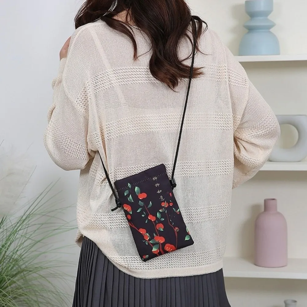 Fashion Jacquard Satin Phone Bag Chinese Style Flower Shoulder Bag Vintage Crossbody Bag Travel
