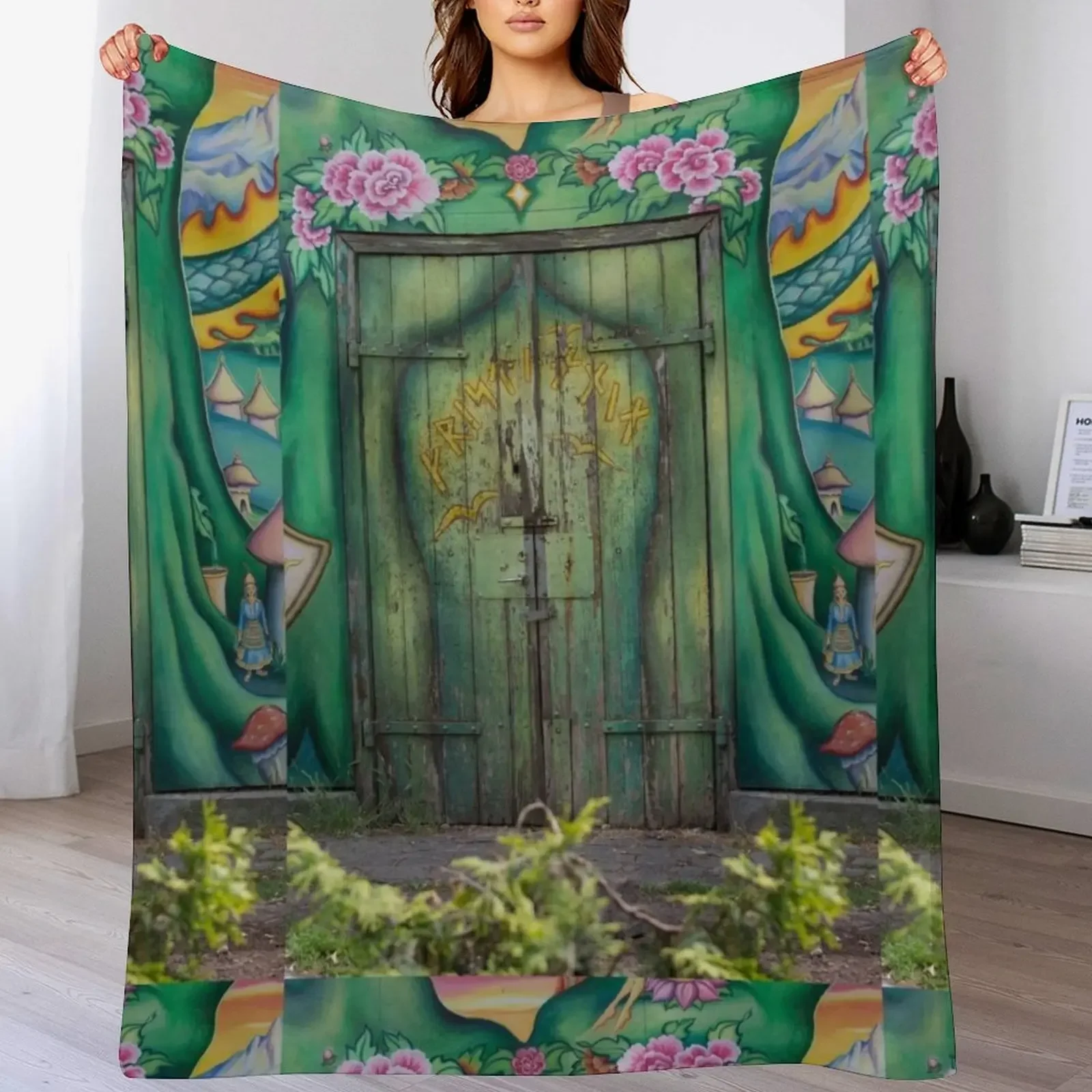 

Green door, Copenhagen, Christiania Throw Blanket manga Picnic Quilt Decorative Beds Blankets