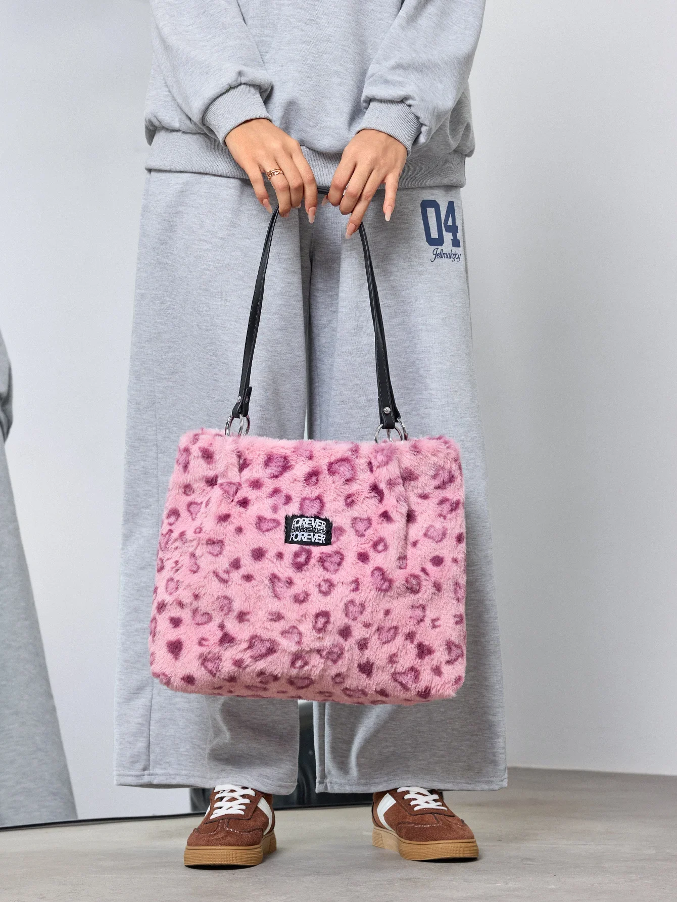DareSee Soft, Puffer, Fluffy, Plush, Fuzzy 1pc Pink Leopard Print Plush Tote Bag With Metallic Ring Decor And Large Capacity For Daily Use Of Women For Girls, Women, College Students, Rookies & White-Collar Workers For Autumn & Winter, For Fall view 4