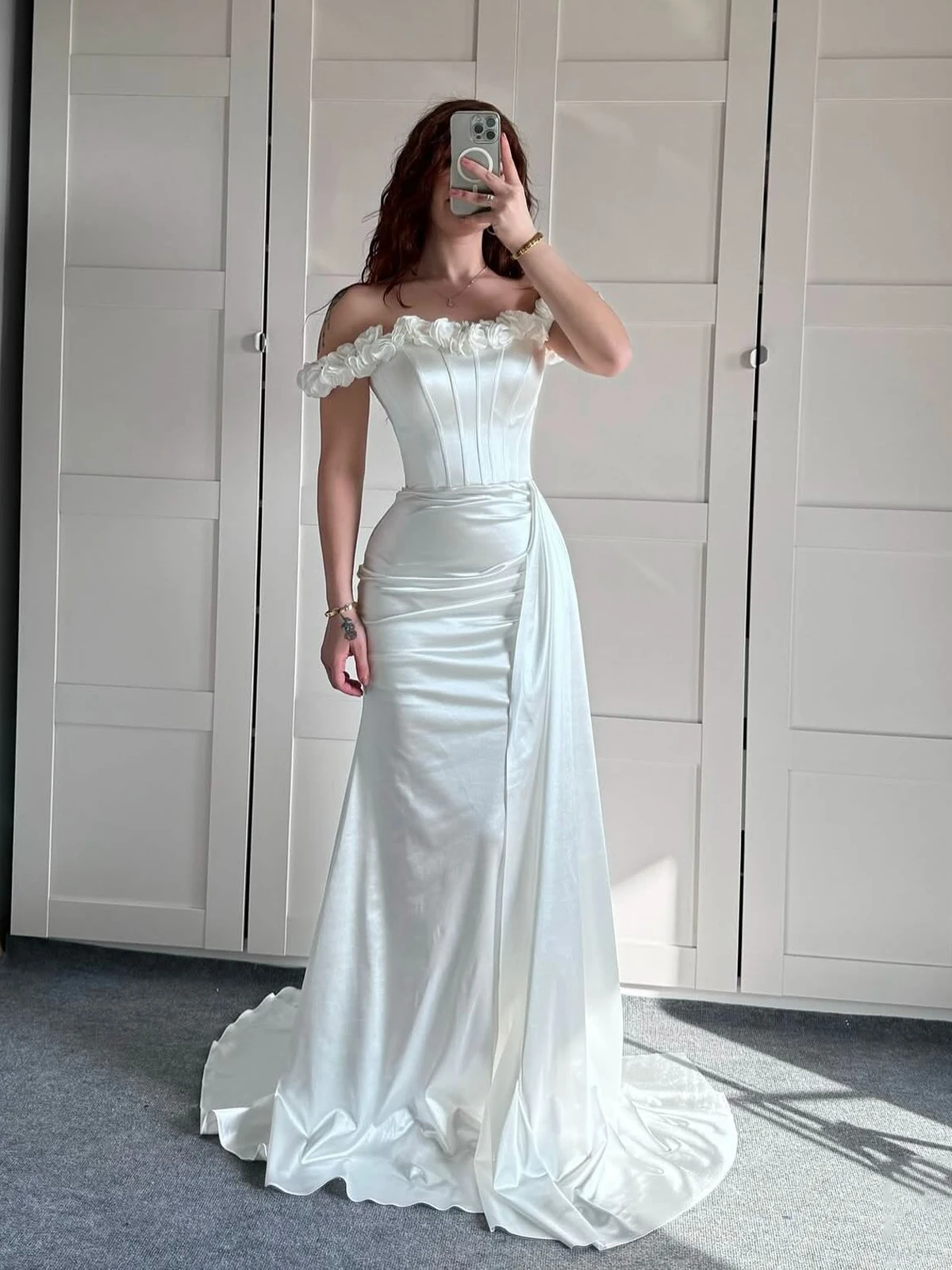

Elegant White Mermaid Prom Dresses Hand Made Flowers Off the Shoulder Long Evening Party Dresses Satin Bridesmaid Dresses