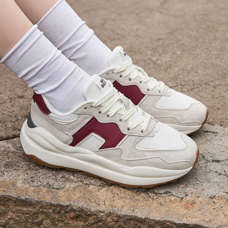 New Fashionable Casual Running Shoe Men Women Multifunctional Shoe Flat Bottomed Comfortable Casual Sports Shoes Shaped Shoes