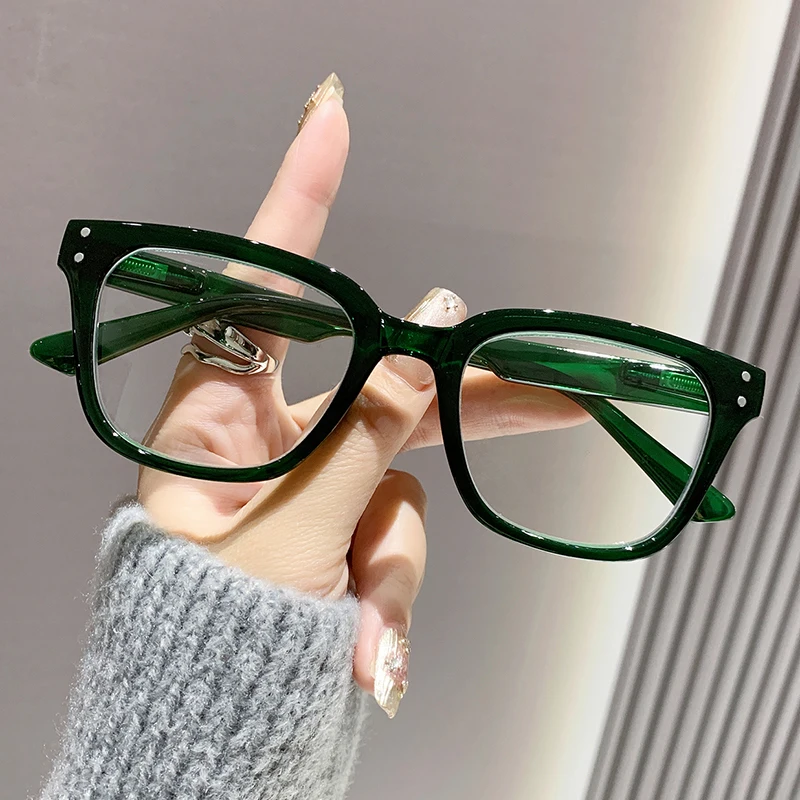 New Small Square Anti-blue Light Reading Glasses With Retro-style Vintage Lenses Featuring Milled Dots 2328