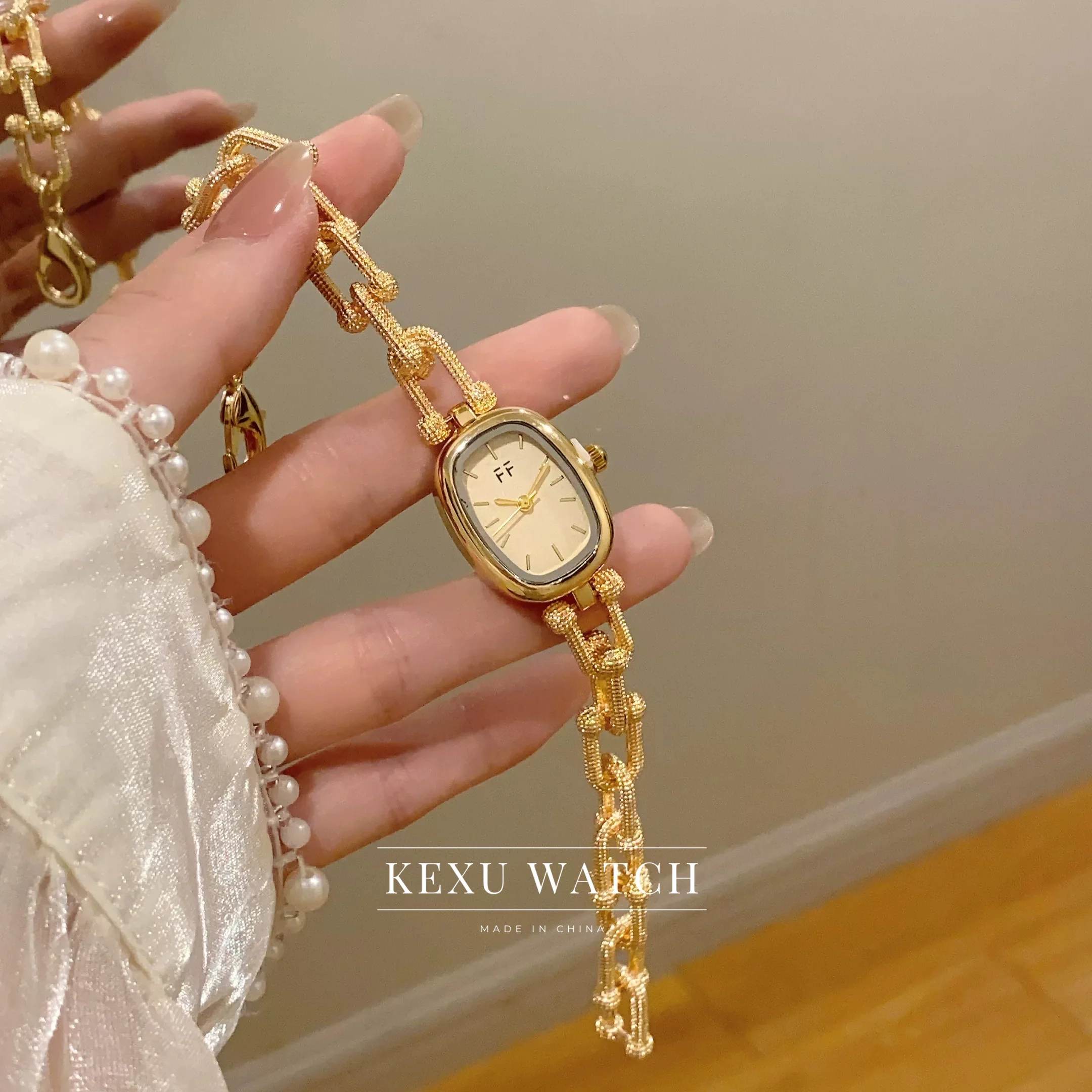 Matte Gold Safety Pin Chain Watch Elegant Square Round Dial Quartz