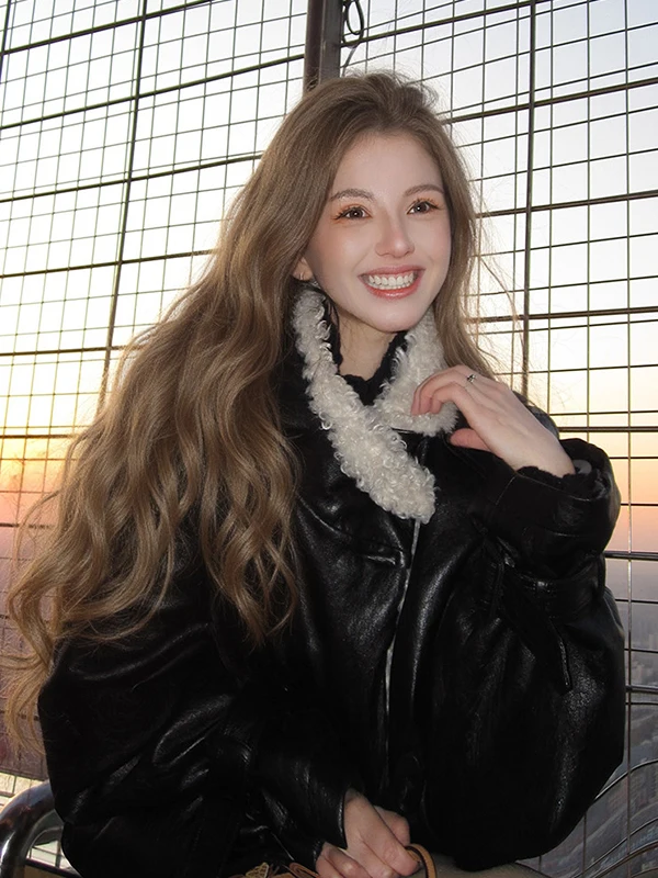 

Lamb Fur ort Coat Women's Warmth Winter Korean Sle High-End Feeling Leather Jaet Thiened Woolen Coat Loose Fit