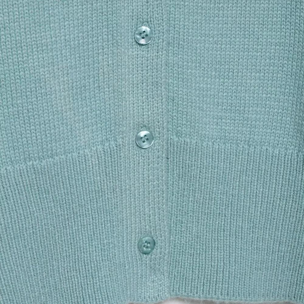 UNIZERA 2025, neue lässige und modische Damen-Design im europäischen und amerikanischen Stil, Slim-Fit-Strickjacke