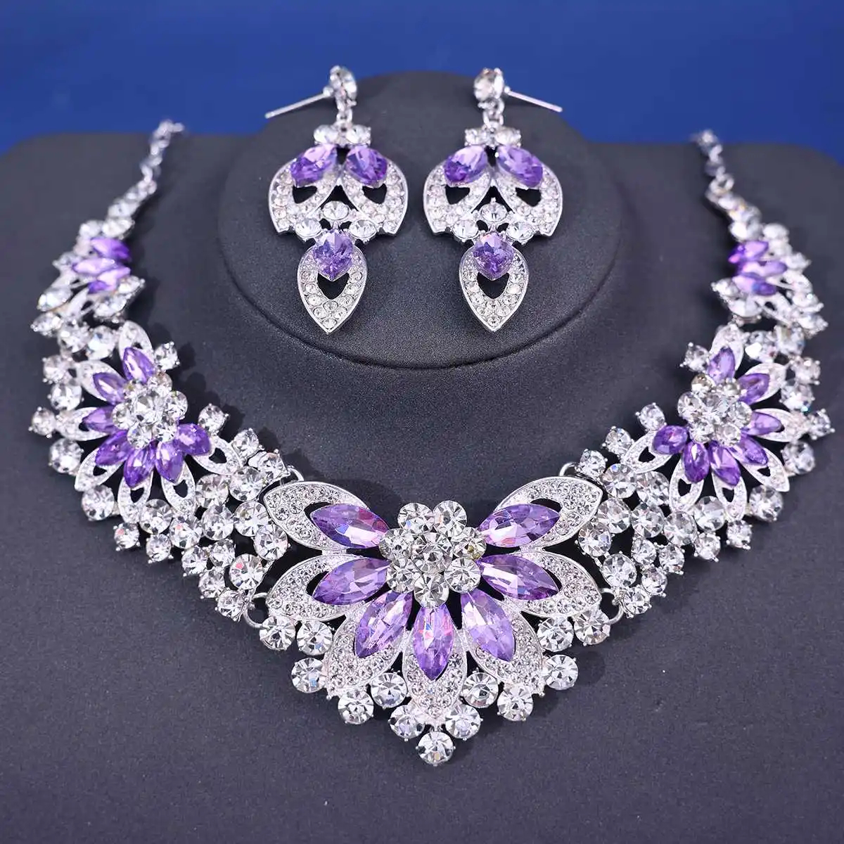 Women's Retro Leaf Multicolored Flowers Necklace & Earring Set
