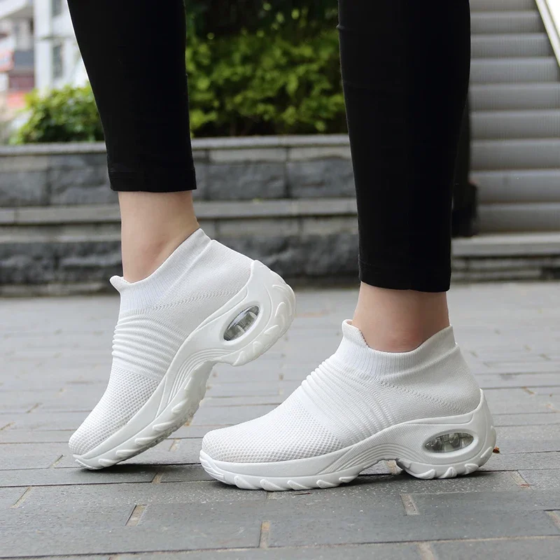 

Women's Casual Board Shoes Large Size Women's Shoes Air Cushion Flying Woven Casual Shoes Shoes Footwear Fashion Swing Shoes