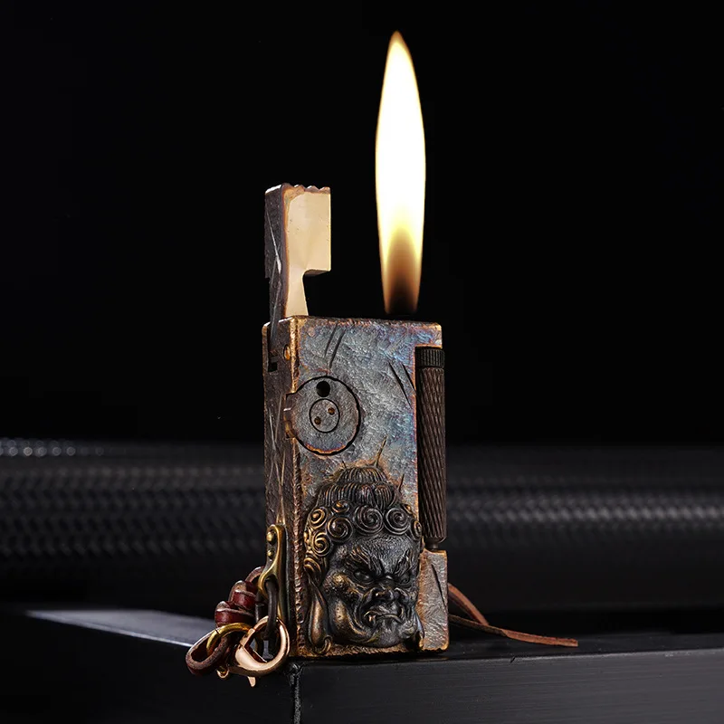 

Mingwang Hand-carved Brass Kerosine Lighter with Raised Arm in Trench, High-end Men's Holiday Lighter Gift